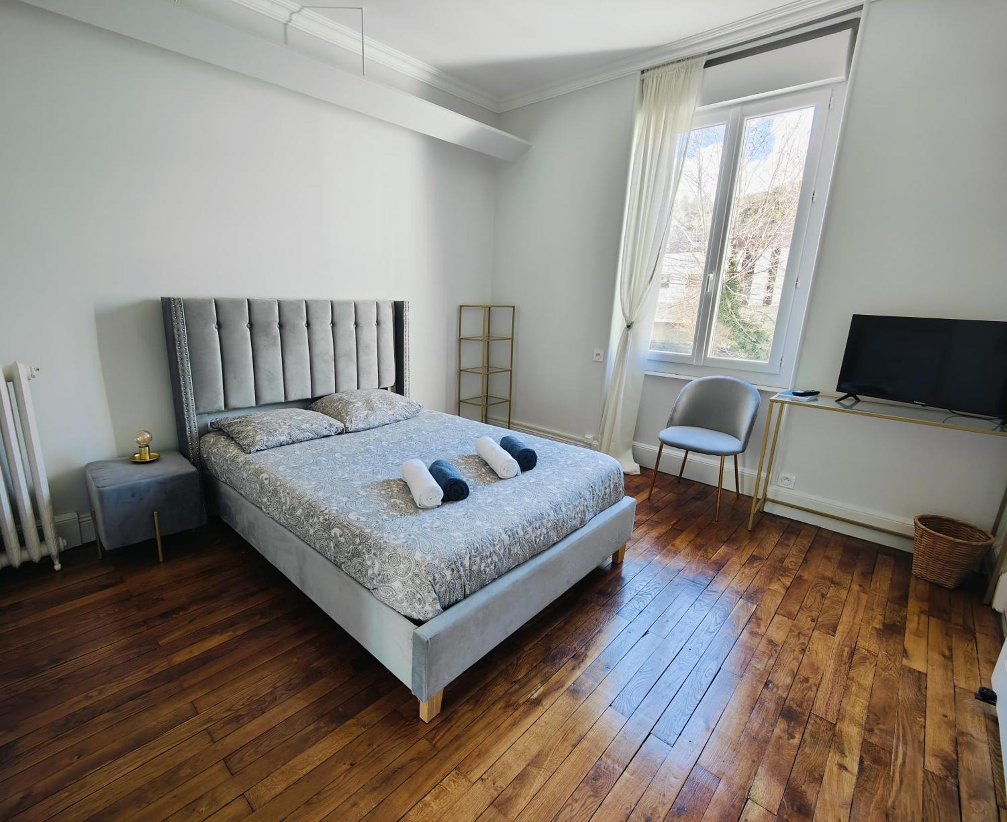 Self-Checkin Town House - Rooms To Rent In A Beautiful Modern Town House - Not A Hotel - Location De Chambres Avec Arrivee En Autonomie - Extra Fee For Sheets And Towels - Private Parking - Check Your Plateform Inbox And Follow Check-In Instructions Saint-Romain-en-Gal Exteriör bild