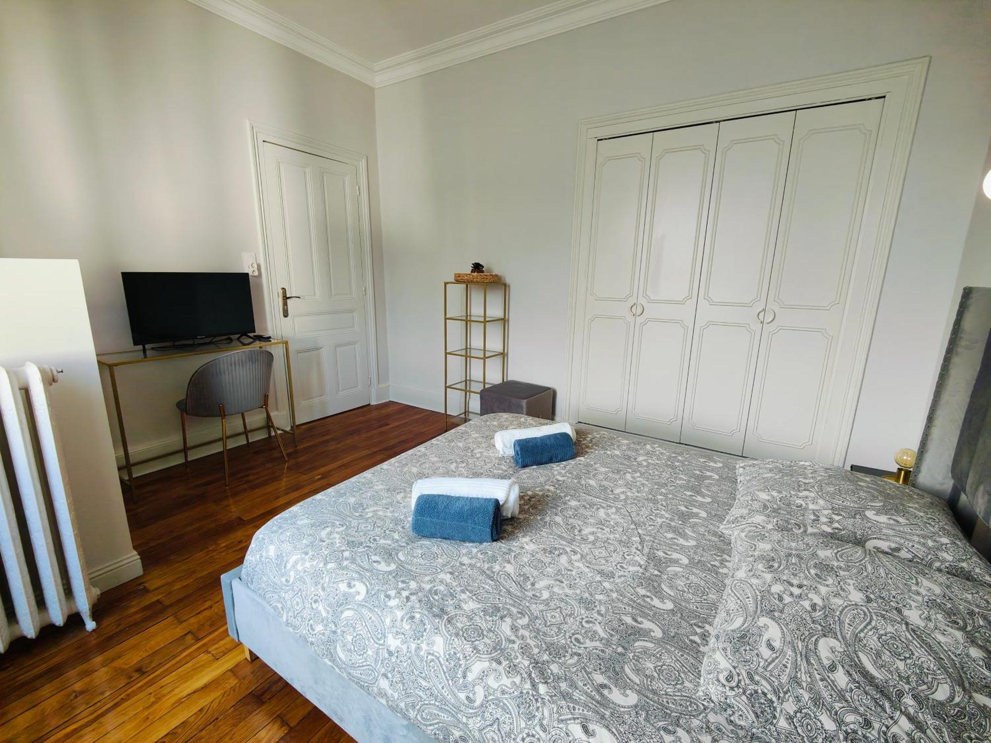Self-Checkin Town House - Rooms To Rent In A Beautiful Modern Town House - Not A Hotel - Location De Chambres Avec Arrivee En Autonomie - Extra Fee For Sheets And Towels - Private Parking - Check Your Plateform Inbox And Follow Check-In Instructions Saint-Romain-en-Gal Exteriör bild