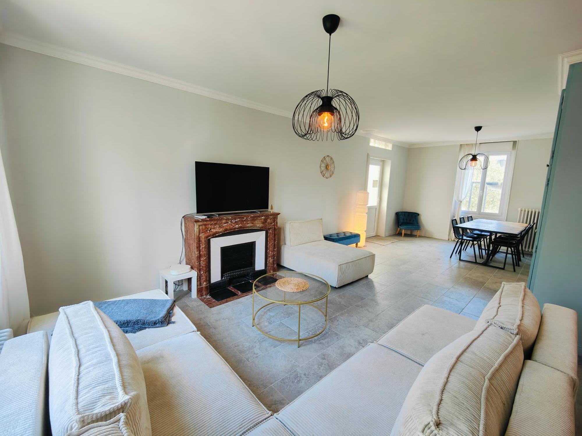 Self-Checkin Town House - Rooms To Rent In A Beautiful Modern Town House - Not A Hotel - Location De Chambres Avec Arrivee En Autonomie - Extra Fee For Sheets And Towels - Private Parking - Check Your Plateform Inbox And Follow Check-In Instructions Saint-Romain-en-Gal Exteriör bild